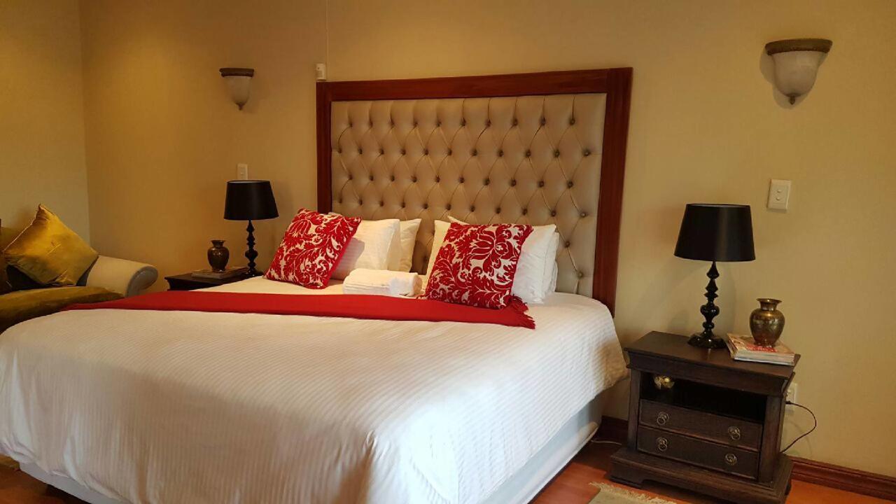 Lily White Guest House Centurion Bagian luar foto